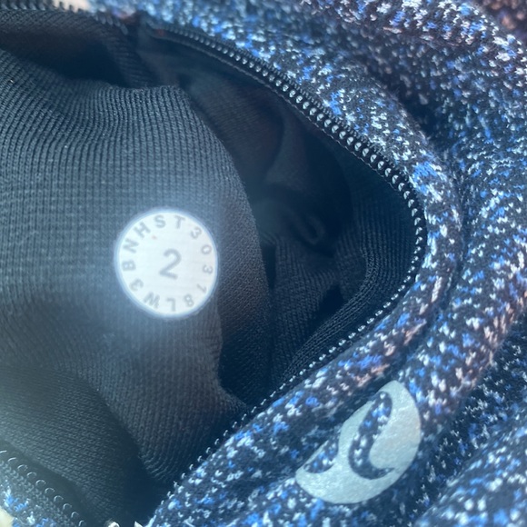 Lululemon Cypress Kiss Long Sleeve size 2 
Fusion Jacquard Black Violet Viola - Picture 9 of 14